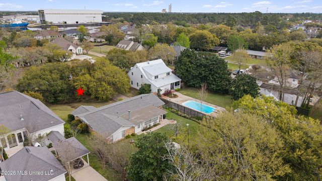 103 Bayou Circle, Gulfport, MS 39507