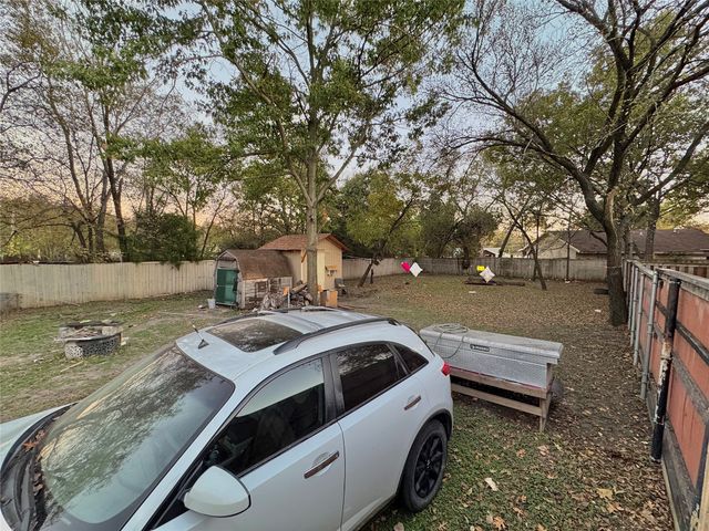 3232 Springview Avenue, Dallas, TX 75216