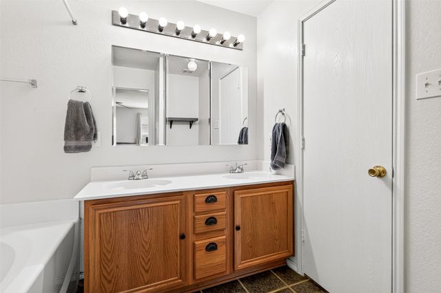 825 Rowdy Drive, Royse City, TX 75189