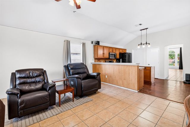 825 Rowdy Drive, Royse City, TX 75189
