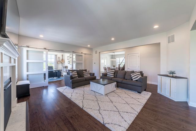 10479 Talus Drive, Dyer, IN 46311