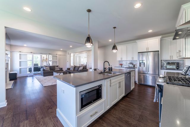 10479 Talus Drive, Dyer, IN 46311