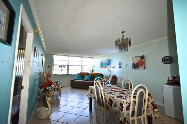 900 Saint Charles Pl 606, Pembroke Pines, FL 33026