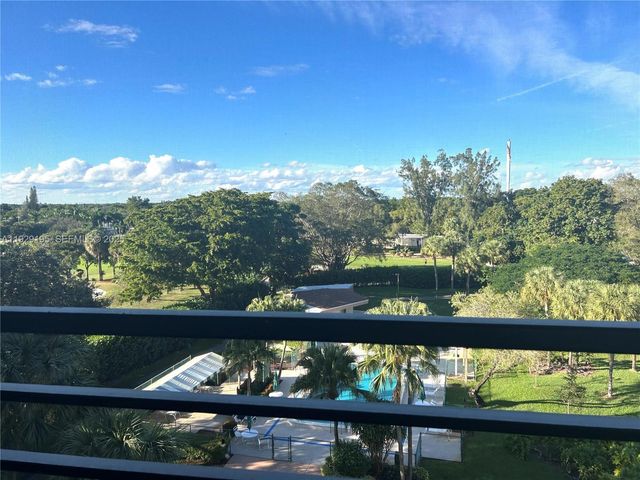 900 Saint Charles Pl 606, Pembroke Pines, FL 33026