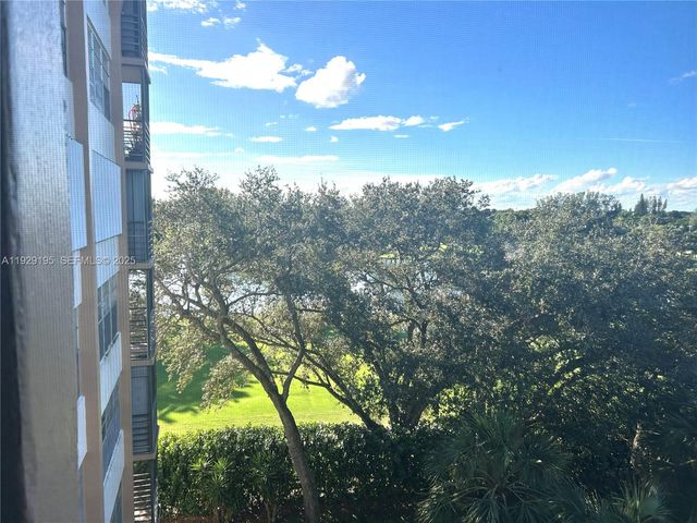 900 Saint Charles Pl 606, Pembroke Pines, FL 33026