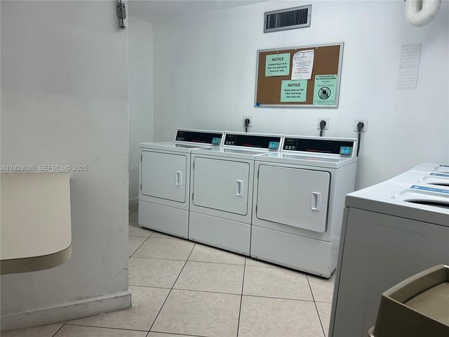 900 Saint Charles Pl 606, Pembroke Pines, FL 33026