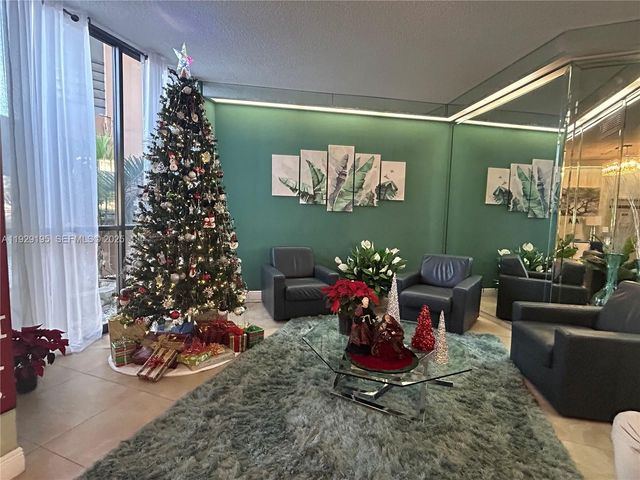 900 Saint Charles Pl 606, Pembroke Pines, FL 33026