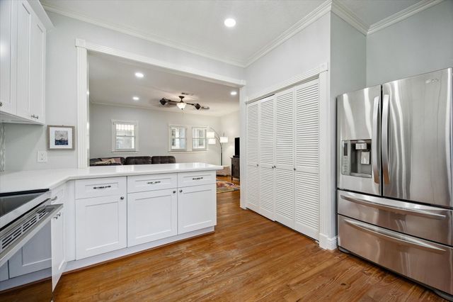 412 W 22nd Street, Houston, TX 77008