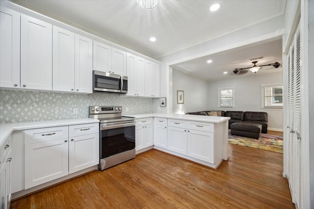 412 W 22nd Street, Houston, TX 77008