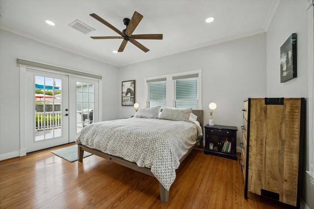 412 W 22nd Street, Houston, TX 77008