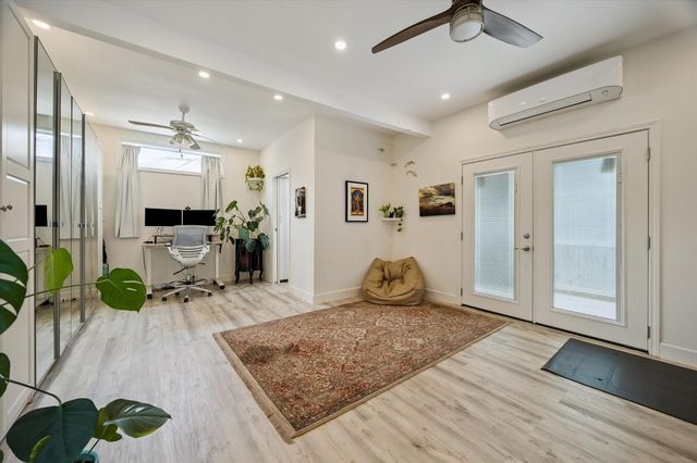 412 W 22nd Street, Houston, TX 77008