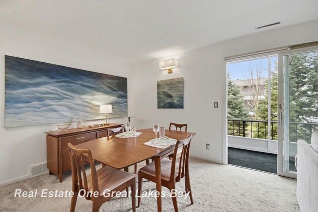 5921 W Michigan Avenue B2, Saginaw, MI 48638