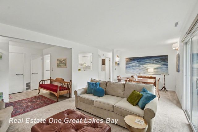 5921 W Michigan Avenue B2, Saginaw, MI 48638