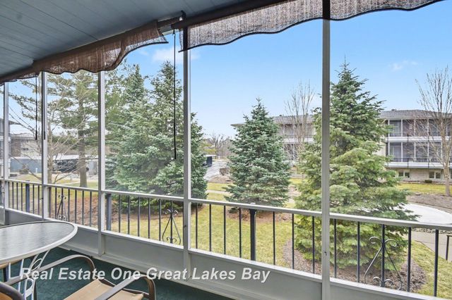 5921 W Michigan Avenue B2, Saginaw, MI 48638