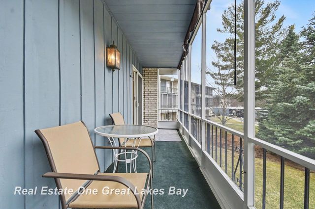 5921 W Michigan Avenue B2, Saginaw, MI 48638