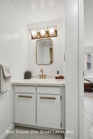 5921 W Michigan Avenue B2, Saginaw, MI 48638