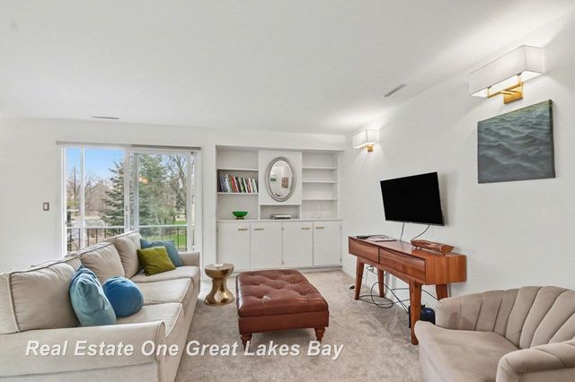 5921 W Michigan Avenue B2, Saginaw, MI 48638