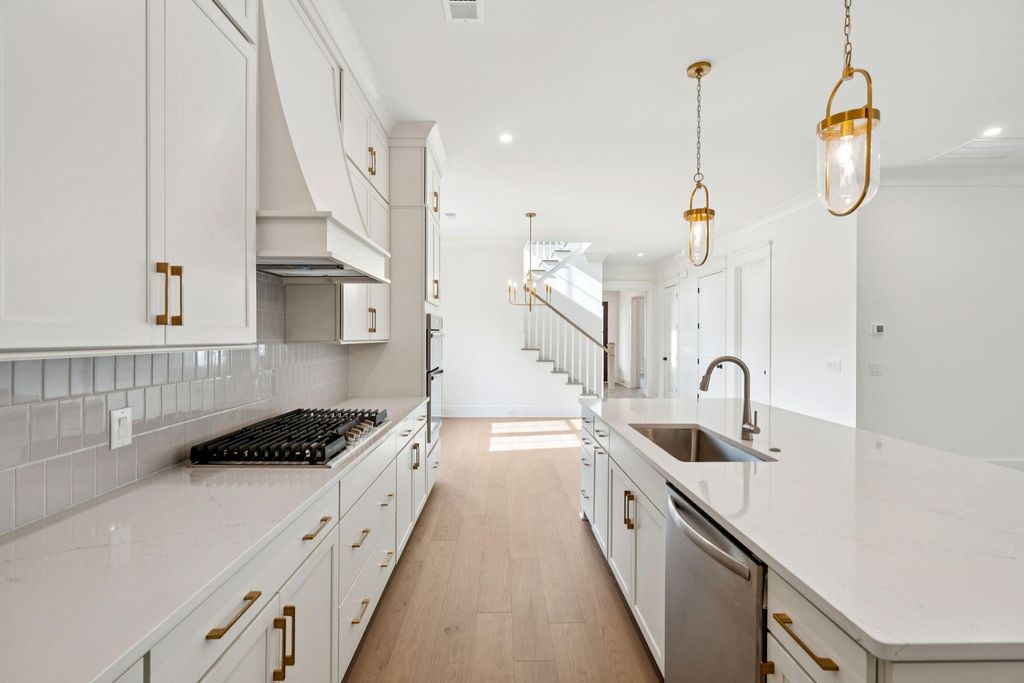 Image 24 of property listing at 1460 Periwinkle Drive, Mount Pleasant, SC 29466