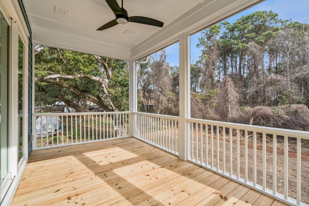 Image 34 of property listing at 1460 Periwinkle Drive, Mount Pleasant, SC 29466