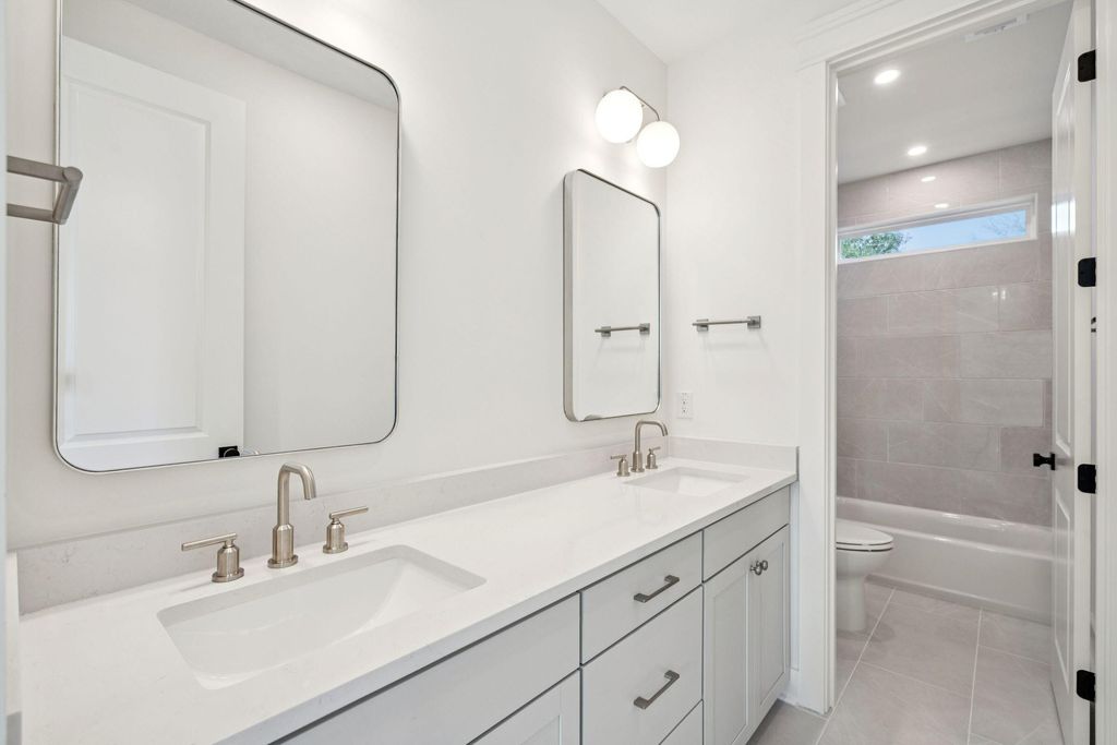 Image 52 of property listing at 1460 Periwinkle Drive, Mount Pleasant, SC 29466