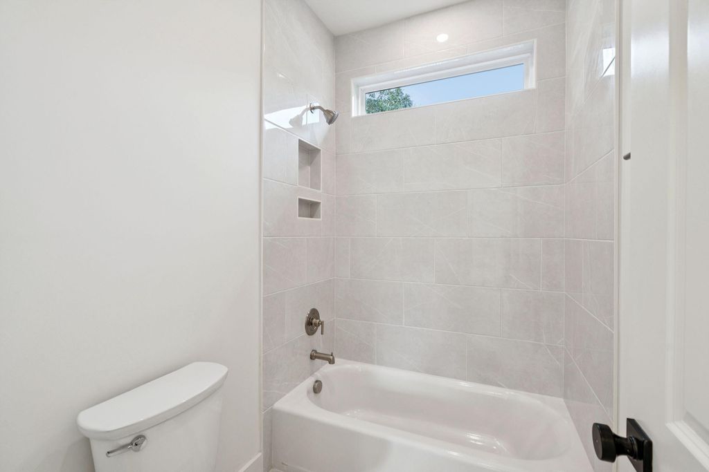 Image 53 of property listing at 1460 Periwinkle Drive, Mount Pleasant, SC 29466