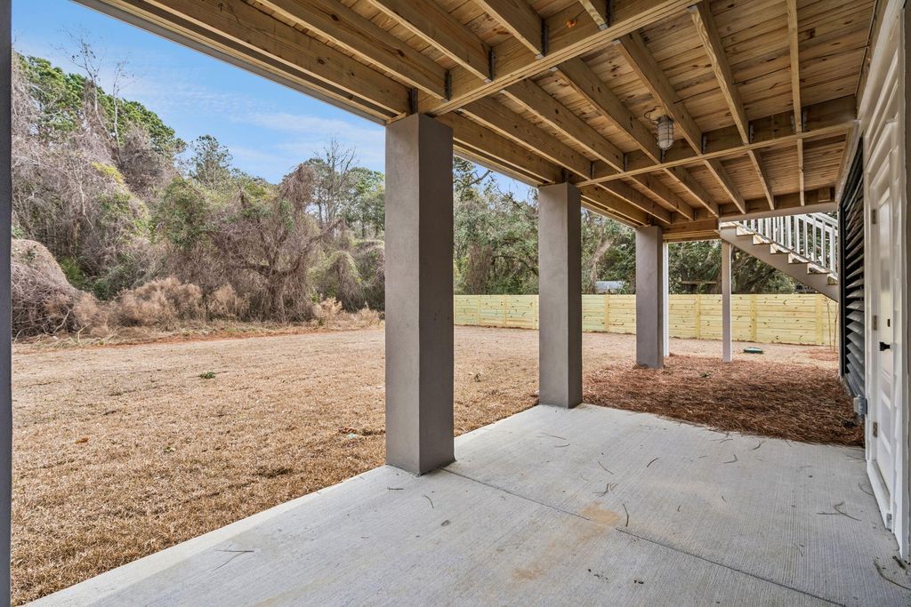 Image 60 of property listing at 1460 Periwinkle Drive, Mount Pleasant, SC 29466