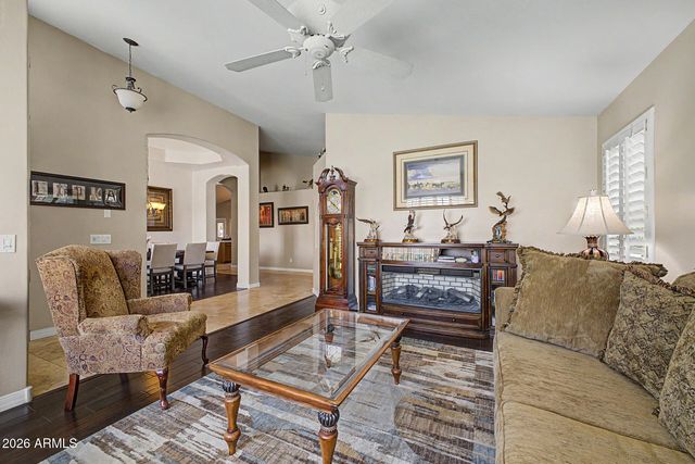 2682 S Elm Street, Gilbert, AZ 85295