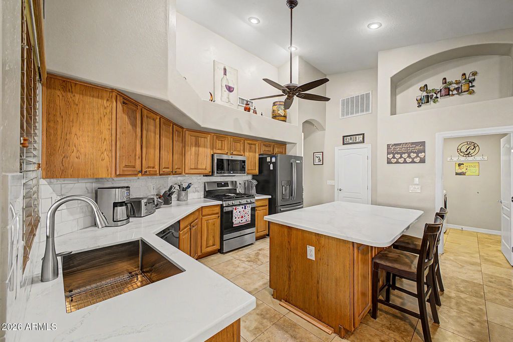 2682 S Elm Street, Gilbert, AZ 85295 — photo 2