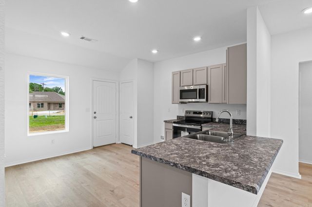13 Ten Point Lane, Ward, AR 72176