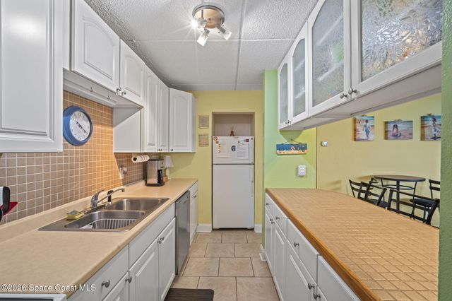 280 Hayes Avenue Unt9, Cocoa Beach, FL 32931