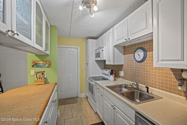 280 Hayes Avenue Unt9, Cocoa Beach, FL 32931