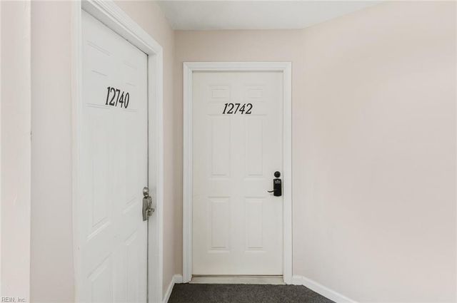 12742 Daybreak CIR, Newport News, VA 23602