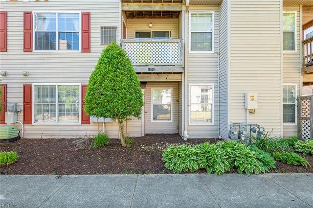 12742 Daybreak CIR, Newport News, VA 23602