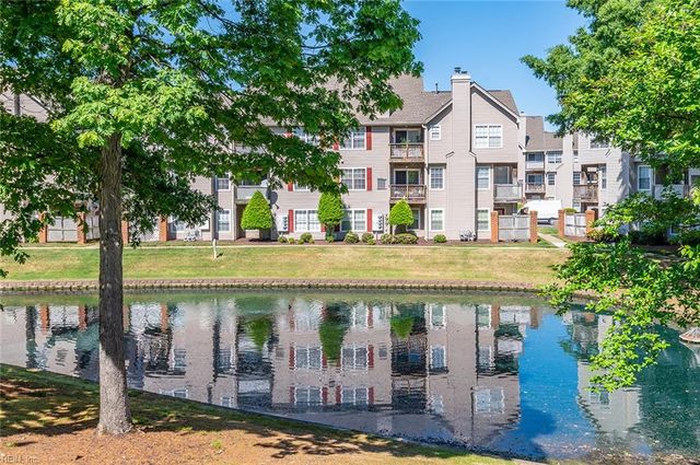 12742 Daybreak CIR, Newport News, VA 23602