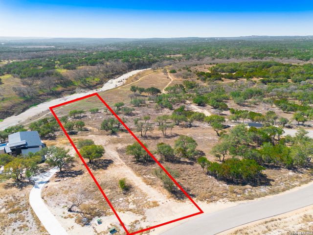 2014 Paradise Pkwy, Canyon Lake, TX 78133