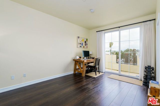 4400 Cartwright Avenue 205, Toluca Lake (los Angeles), CA 91602