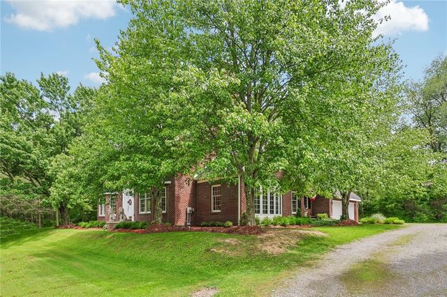 500 Morningstar Drive, Franklin Twp, PA 16117