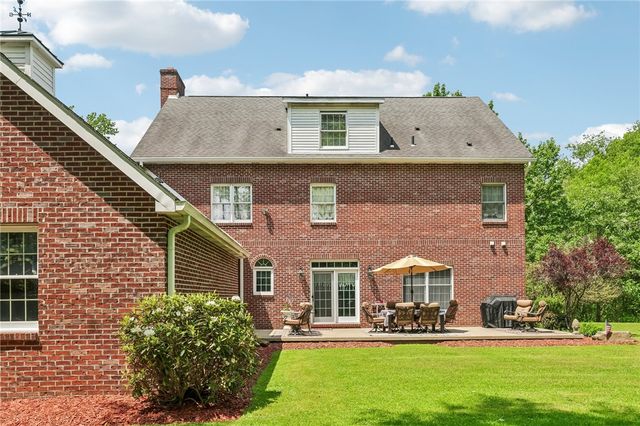 500 Morningstar Drive, Franklin Twp, PA 16117