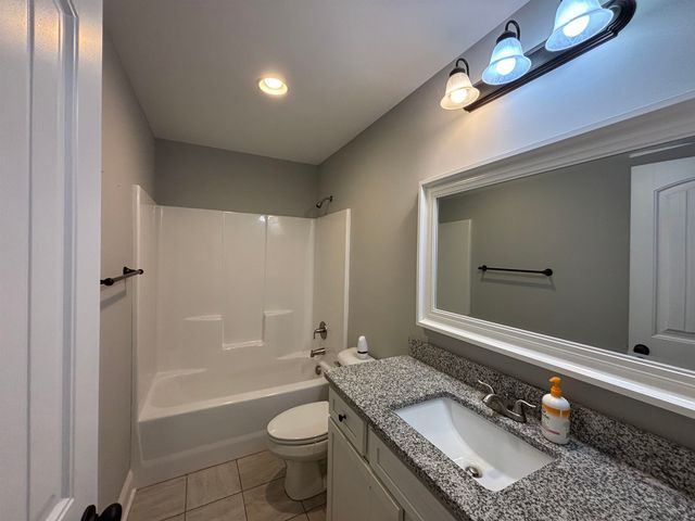 122 E Phillips Avenue, Gaffney, SC 29341