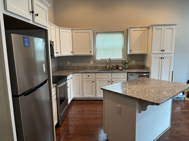 122 E Phillips Avenue, Gaffney, SC 29341