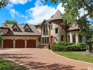 200 Helm Road, Barrington Hills, IL 60010