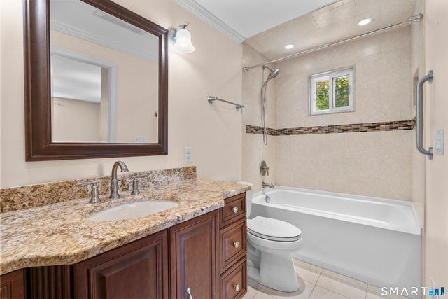 27 Amherst Place, Stamford, CT 06902