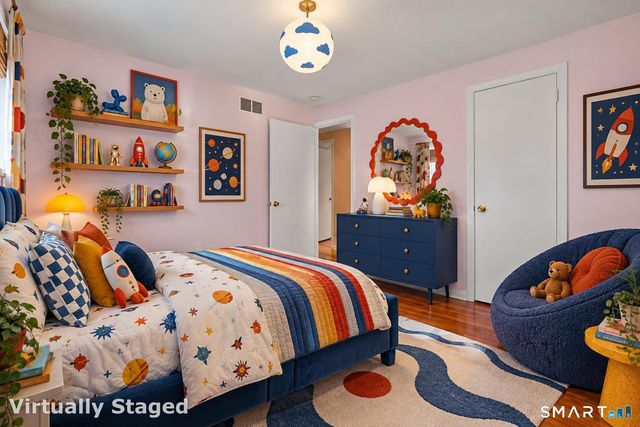 27 Amherst Place, Stamford, CT 06902