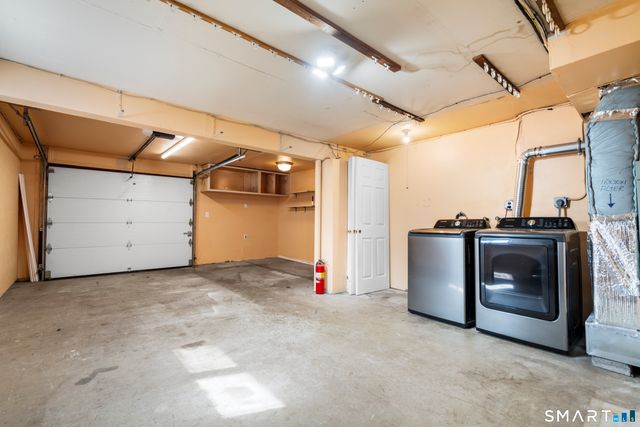 27 Amherst Place, Stamford, CT 06902