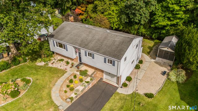 27 Amherst Place, Stamford, CT 06902