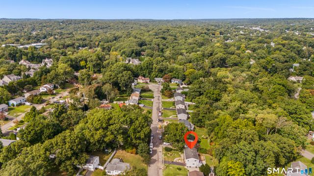 27 Amherst Place, Stamford, CT 06902