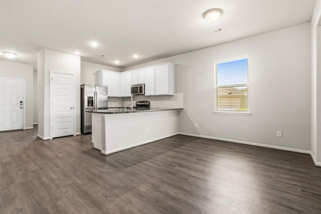 8438 Baywatch Circle, Baytown, TX 77523