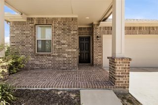 8438 Baywatch Circle, Baytown, TX 77523