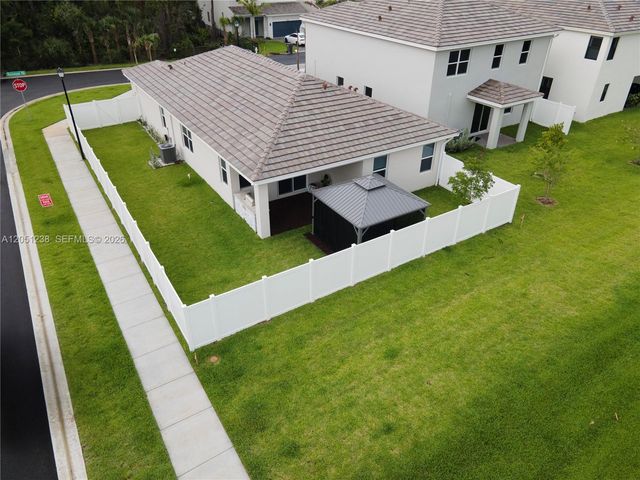 7214 Rockwood Rd, Jupiter, FL 33458