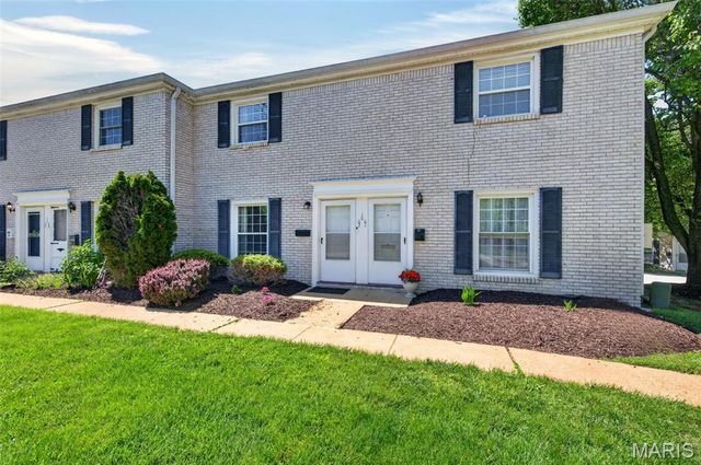 1003 Avenue H, Unincorporated, MO 63125